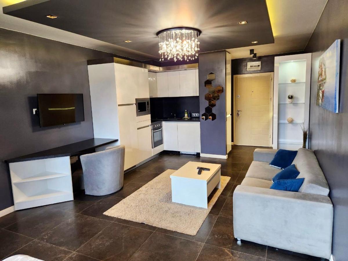 Joy Station Cozy Studio Sofia Bagian luar foto